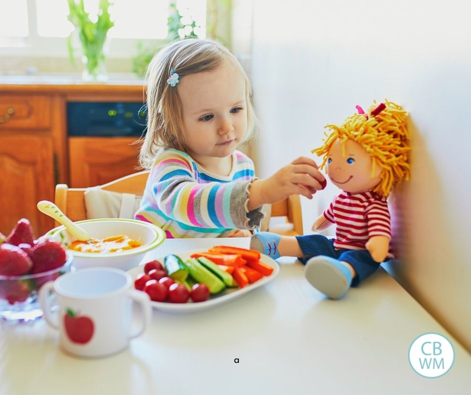 Toddler eating lunch