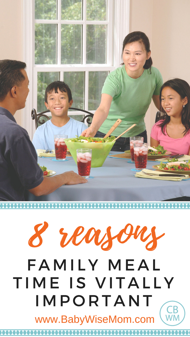 8 Reasons Family Meals are Vitally Important | #mealtime | family dinner