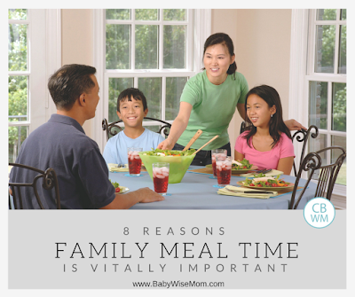 8 Reasons Family Meals are Vitally Important | #mealtime | family dinner