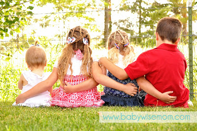 Four siblings on the 4th of July picture