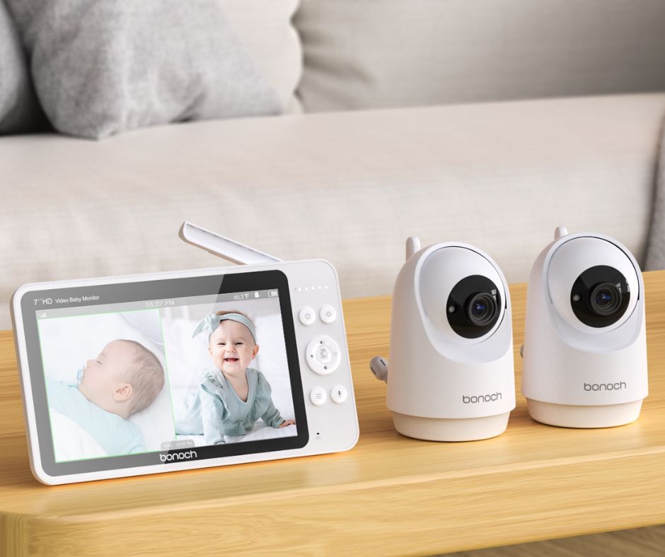 bonoch baby monitor split screen design on display with two cameras